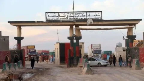 حل مشکل رانندگان ایرانی در افغانستان